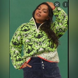 NWOT Cristina fleece pullover